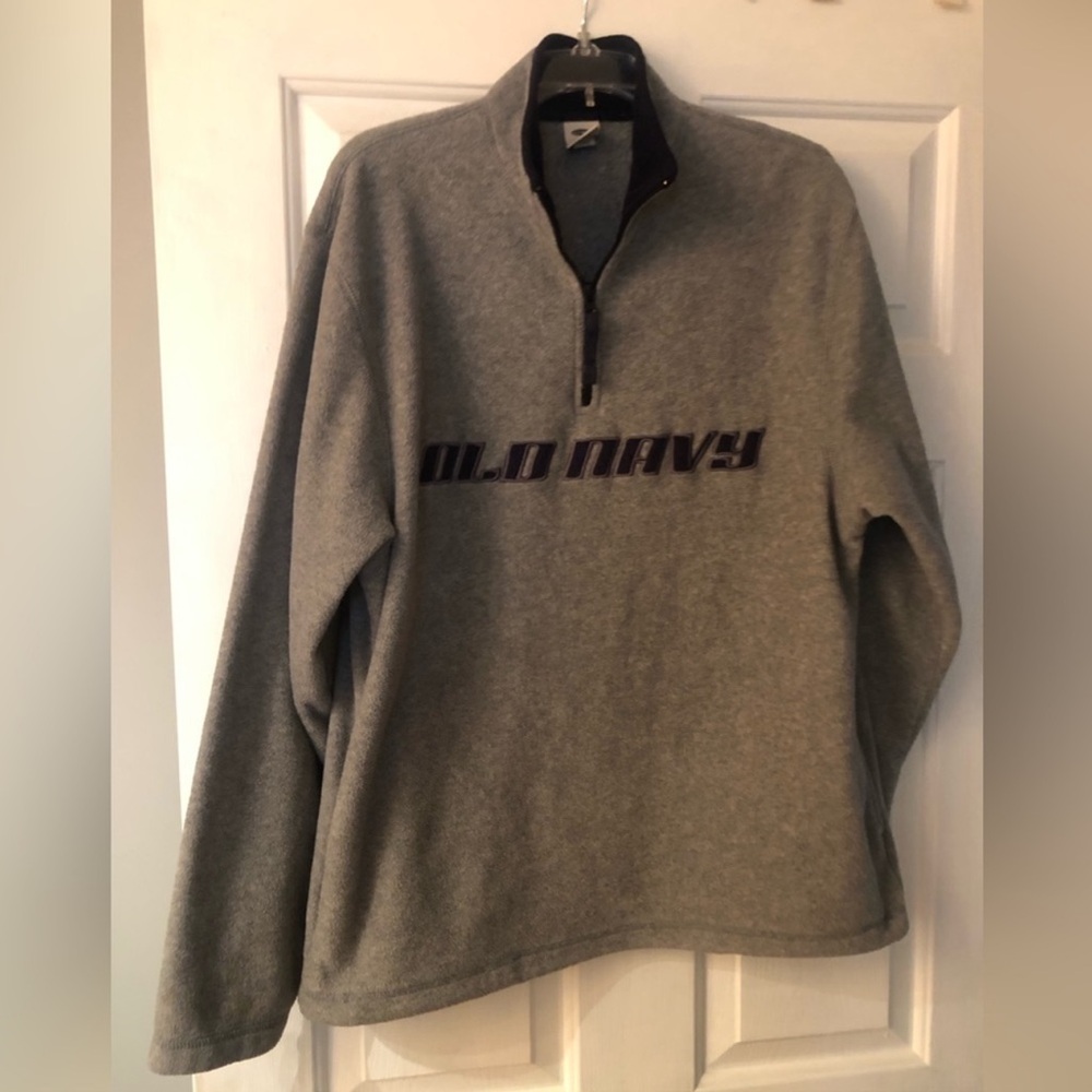 Men’s 1/4 zip pullover sweatshirt size Large in great condition
